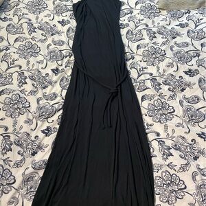 Bench Black and Yellow Garment